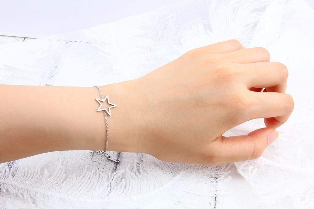 Náramok s hviezdičkou zlatá