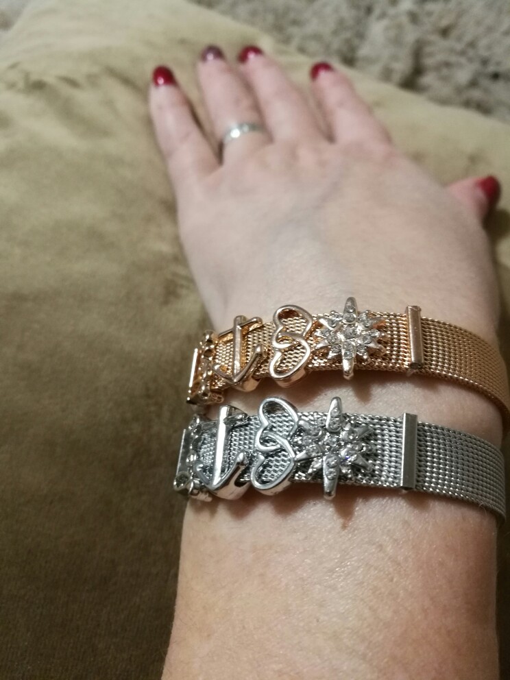 Charms remienkový náramok Love zlatý