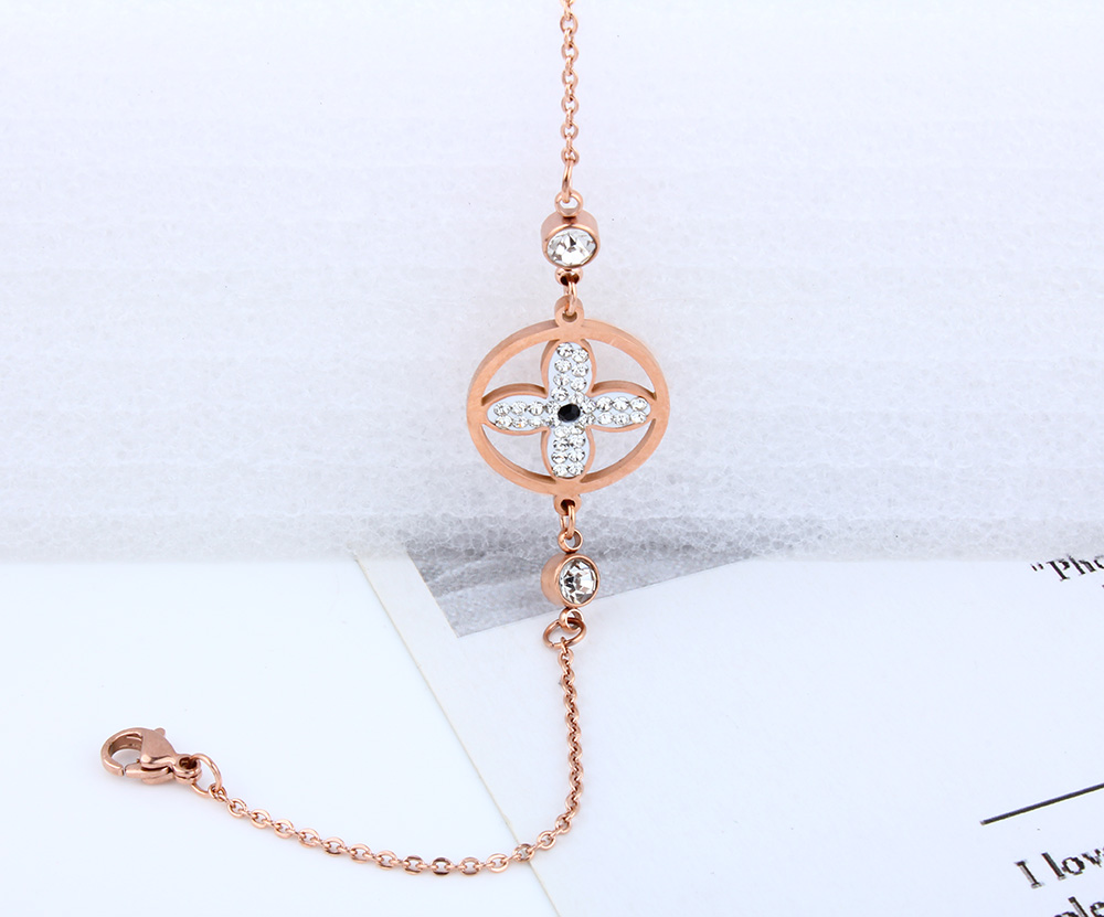 Náramok Štvorlístok so zirkónmi strieborná